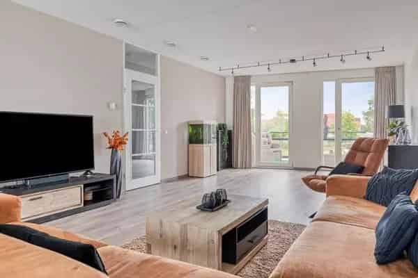 Luxe 4 Kamer Drive In Woning Hoge Veld