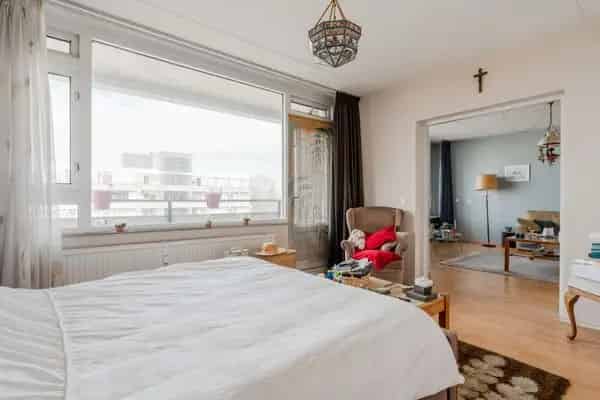 Ruim 5 Kamer Appartement Diemen Centrum Nabij Amsterdam