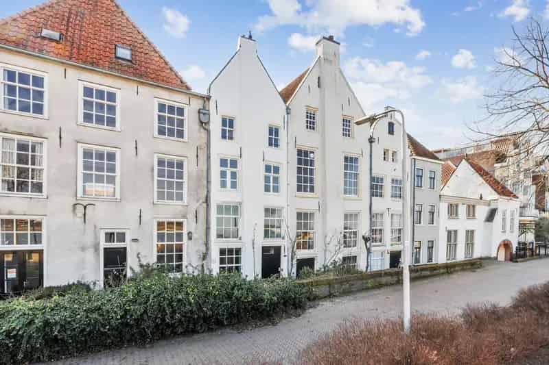 Rijksmonumentale Bovenwoning Waalkade Nijmegen