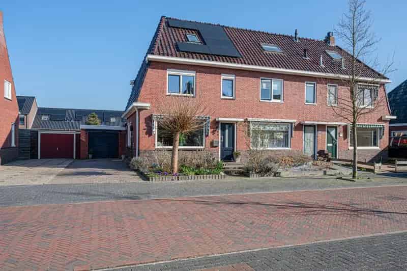 Jaren 30 Hoekwoning 4 Slaapkamers Winschoten
