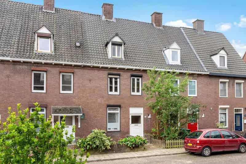 Huis Te Koop , 5, Pelikaanstraat, Heerlen, Limburg