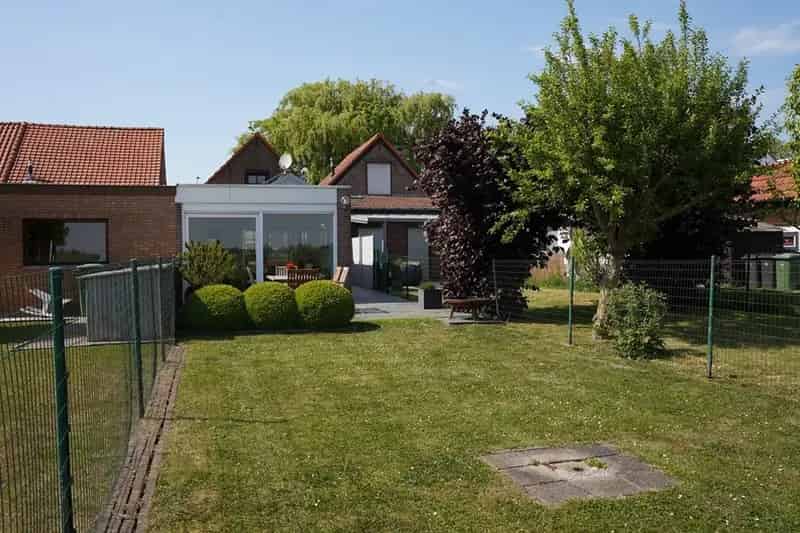 Zeer ruime woning met 2 badkamers en grote tuin - gelijkvloers wonen mogelijk