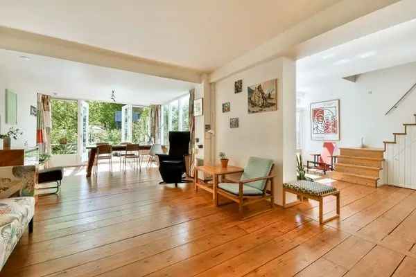 Amsterdam Noord: Ruime woning 4 slaapkamers diepe tuin