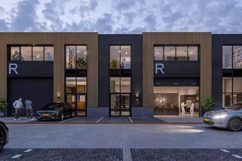 Bedrijfshal Rotterdam te Koop Diverse Units Moderne Uitstraling