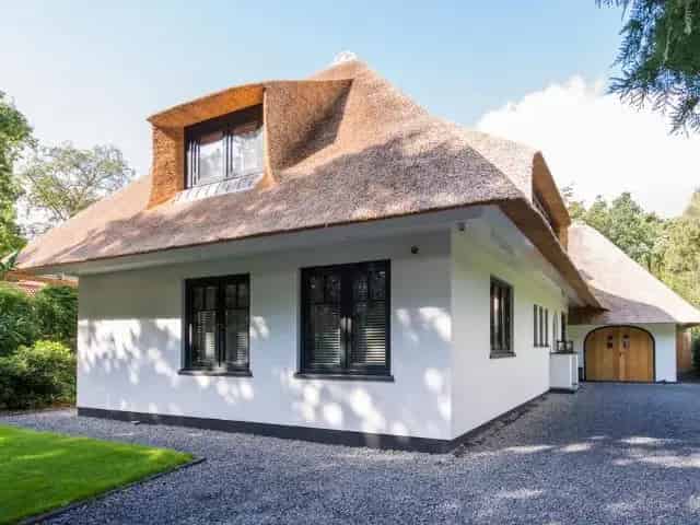 Luxe Gemeubileerde Villa Bergen NH Bosrijke Omgeving