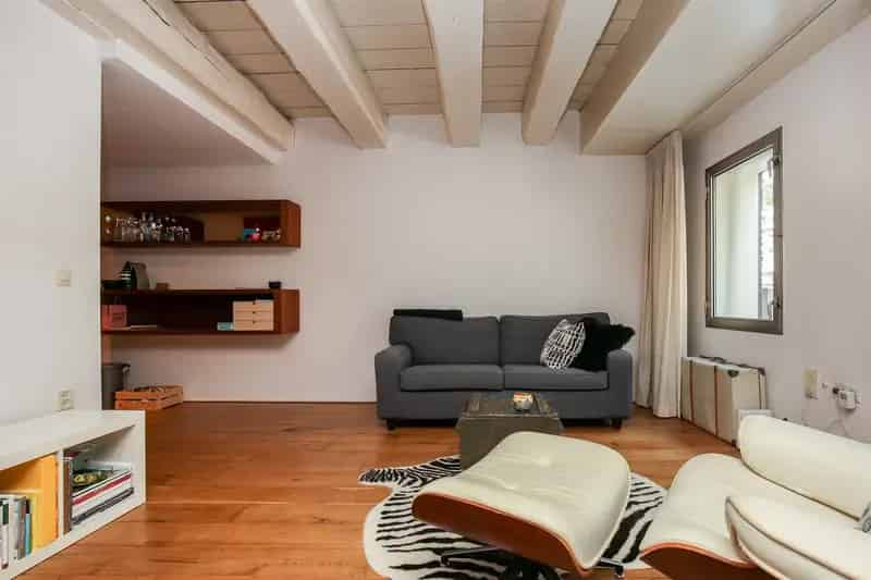 Amsterdam Centrum: 2-kamer appartement Rijksmonument Nieuwe Uilenburgerstraat