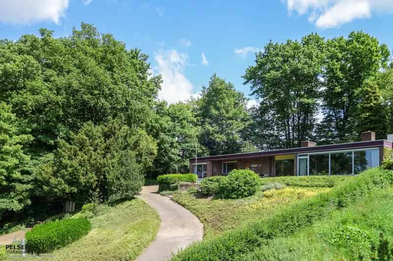 Huis Te Koop , 28, Beekstraat, Beesel, Limburg
