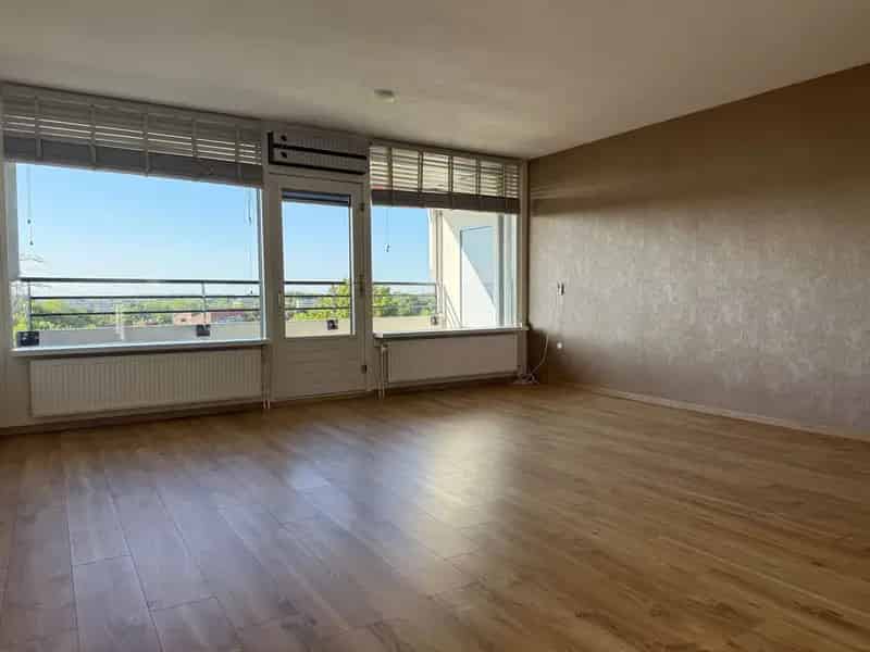 Appartement Leiden Stevenshof 3-kamer 70m2 Balkon West Uitzicht