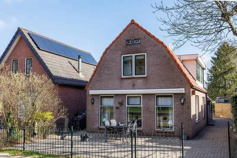 Huis te koop Leersum: Vrijstaande woning met bijgebouw en bos toegang