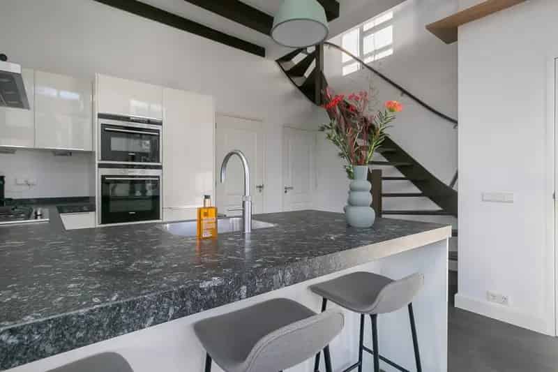Luxe Gemeubileerd Grachtenpand Schiedam