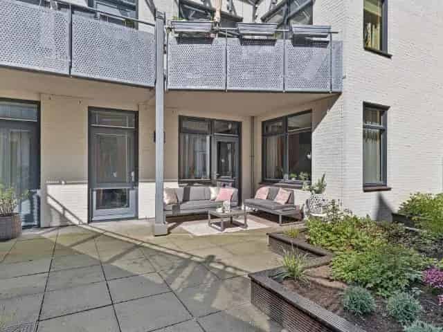 Appartement Nijmegen Kronenburgerpark Gemeenschappelijke Tuin Parkeerplaats