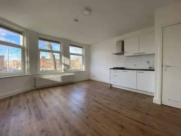 Studio te huur Pasteurplein Den Haag