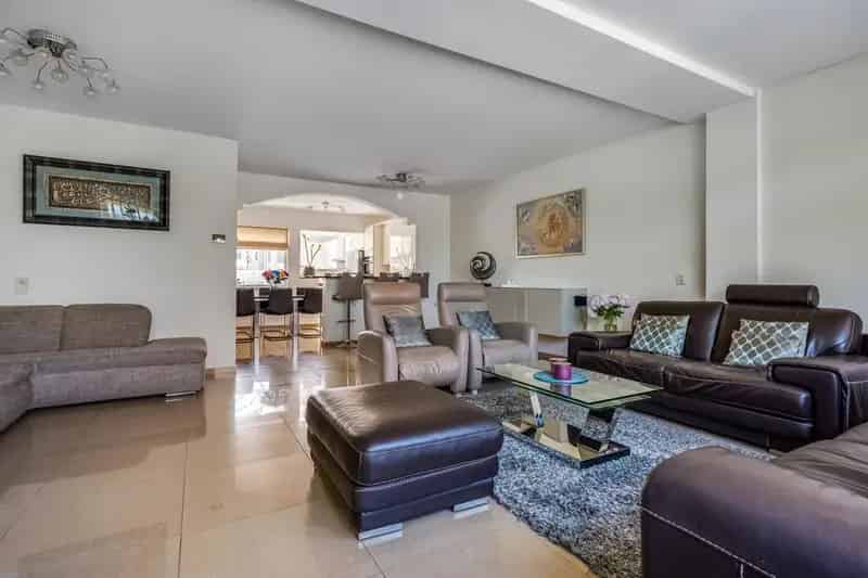 Ruime 5 Slaapkamers 2 Badkamers Arnhem