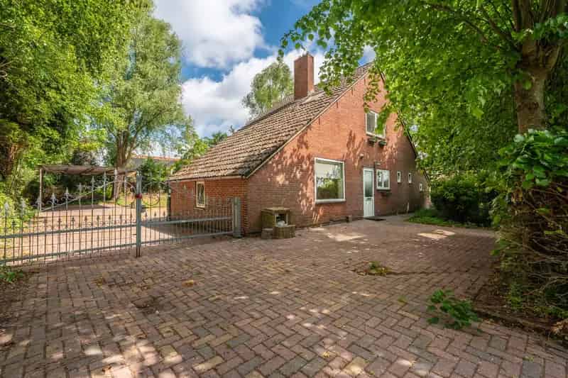 Vrijstaande woning te moderniseren 1350m² perceel