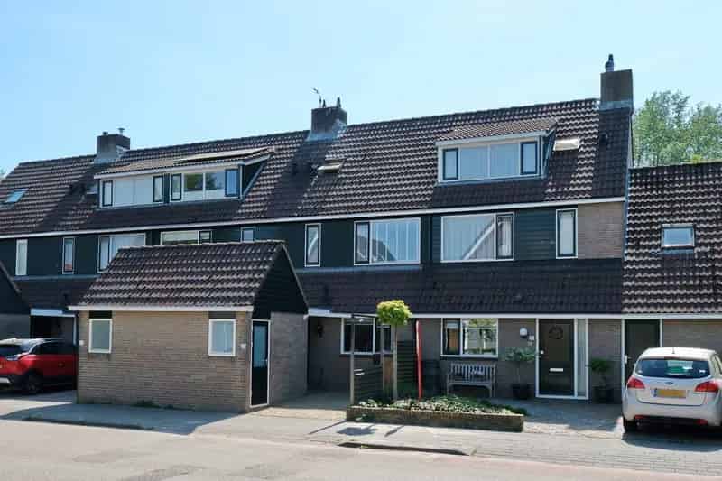 Huis te koop Ede Veldhuizerweg: 3 slaapkamers, tuin, Kraatsvijver