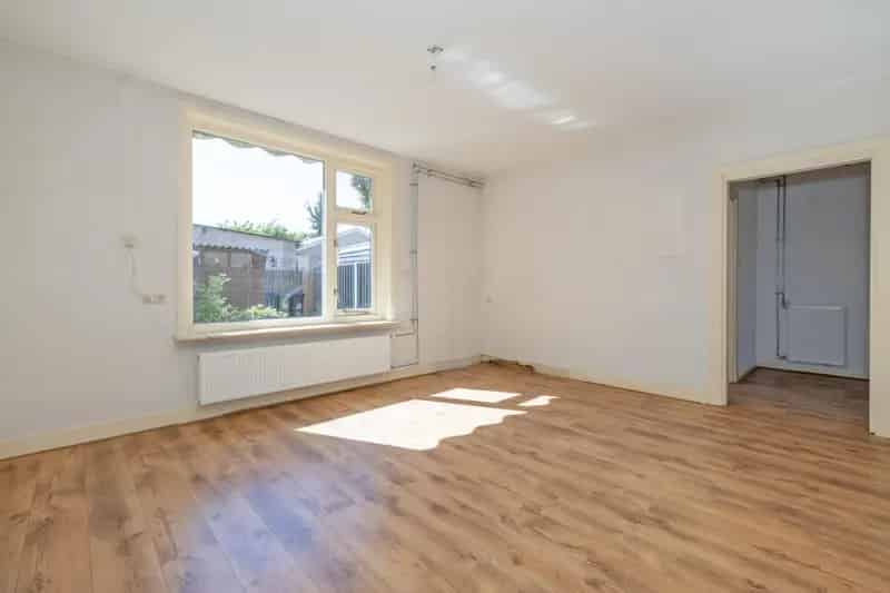 Ruime gezinswoning 3 slaapkamers nabij station Bussum
