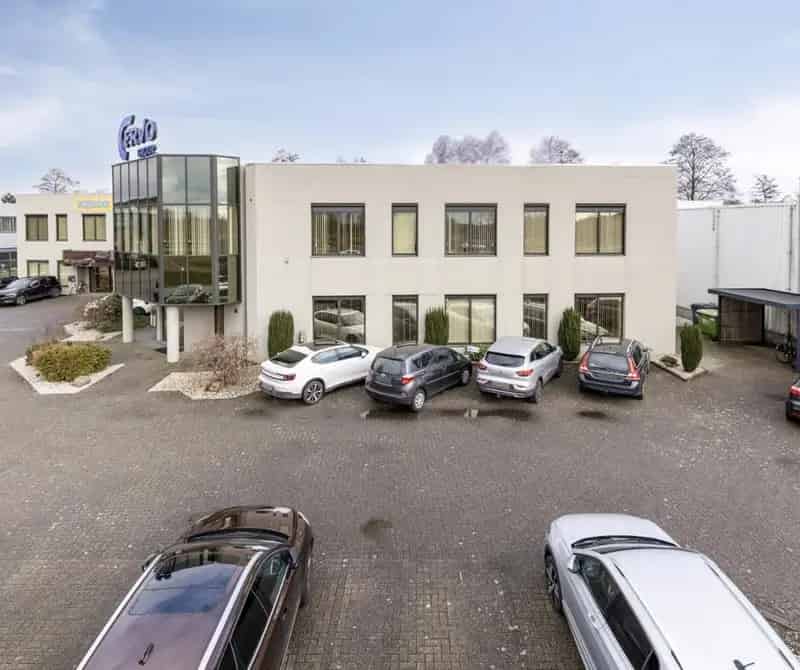 Bedrijfshal te Huur Waalwijk N261 2021m2 Kantoorruimte Parkeergelegenheid
