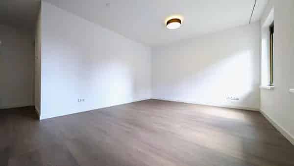 Modern Tweekamerappartement Emmen Tuin Parkeerplaats