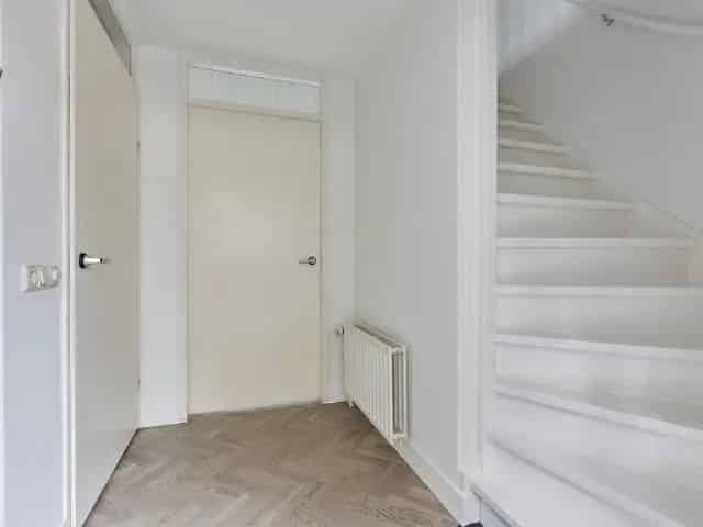 Te Huur: Ruime Villa in Bosweide Den Haag - 6 Kamers, Grote Tuin, Sauna