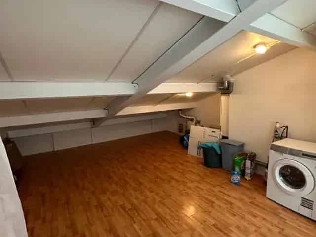 Te Huur: Gemeubileerde Tweekapper Eindhoven