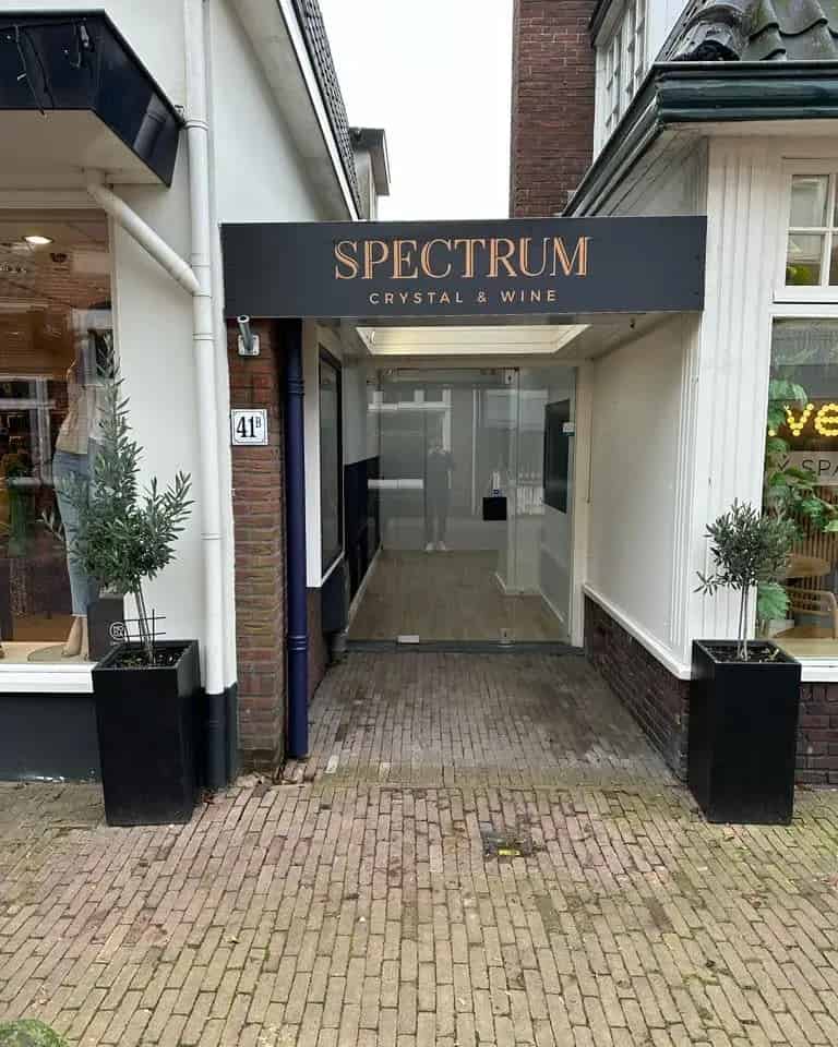 Winkel te Huur Laren NH Nieuweweg 18m2