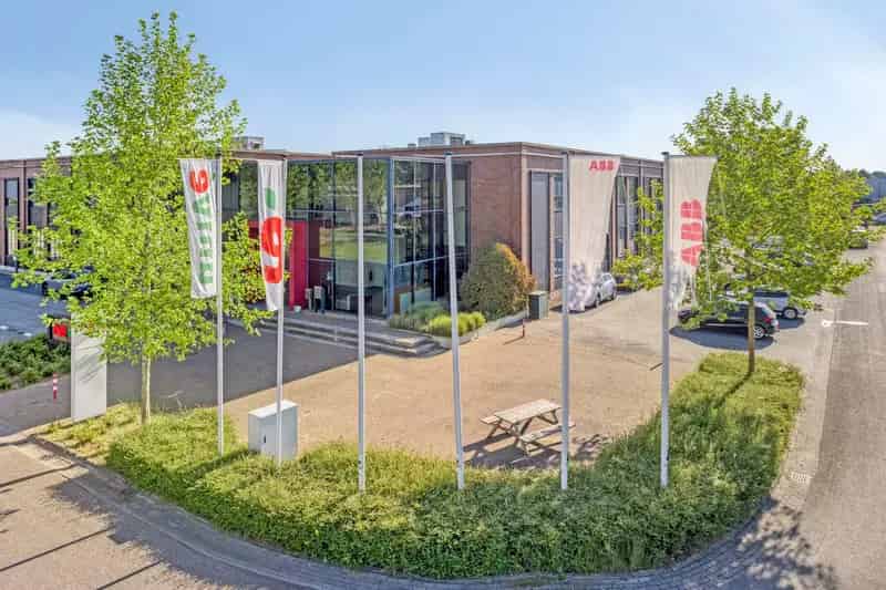 Kantoorruimte te huur Dalfsen 920m²
