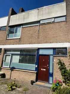 Te Huur: Ruime 4 Slaapkamers Huis 122m² Brielle