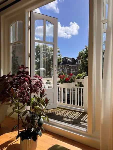Gemeubileerde Bovenwoning Den Haag 130m2 Zonnig Terras