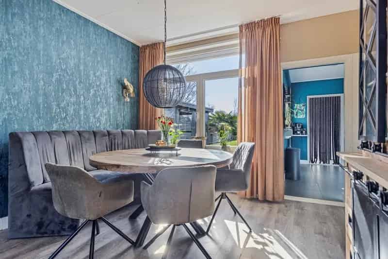 Hoekwoning Eilermarke 4 slaapkamers grote tuin