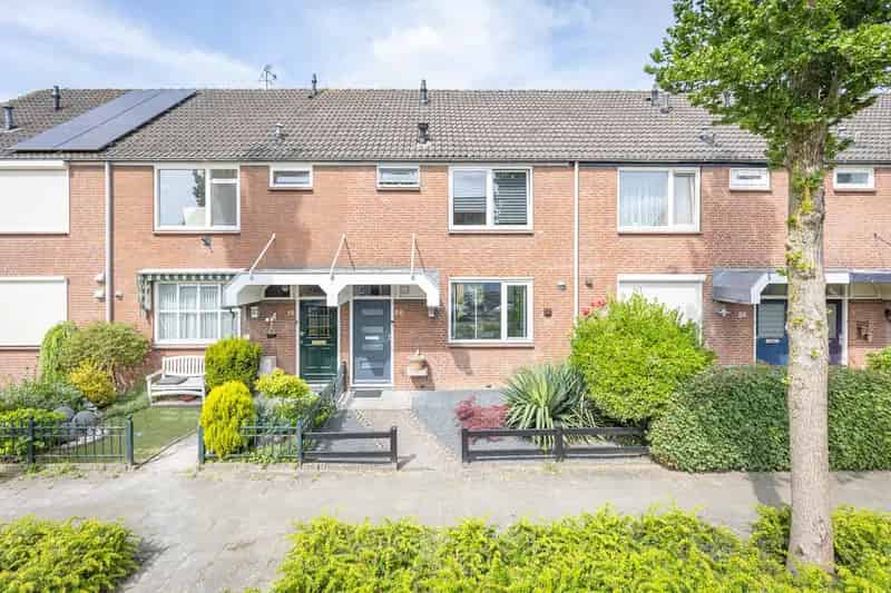 4 Slaapkamers Eengezinswoning Helmond 115m

