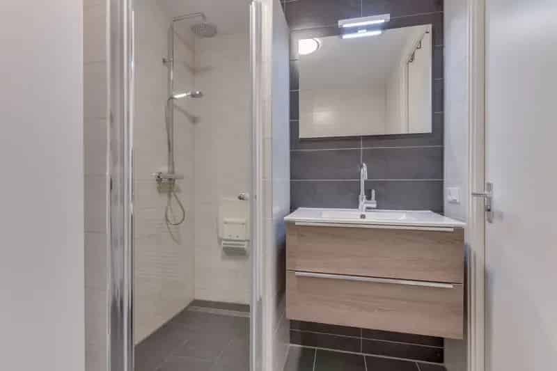 Appartement te koop Hoorn Centrum: Instapklaar appartement met parkeerplaats