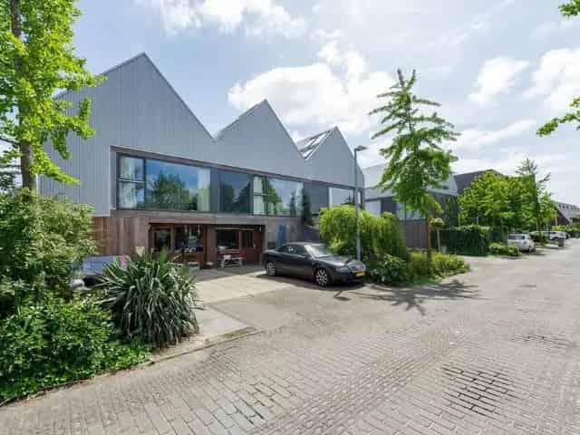 3 Slaapkamers Een gezinswoning te huur Vijfhuizen