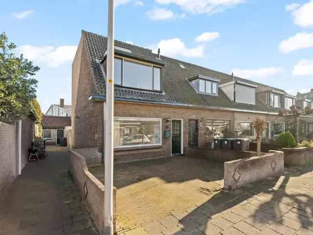 Ruime Hoekwoning Noordwijk Aan Zee Nabij Strand