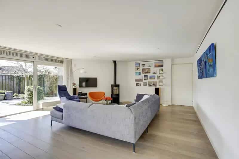 Luxe Villa Dronten 4 slaapkamers 2 badkamers 2 garages