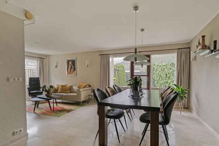 Huis Te Koop , 9, Sterrenbos, Valburg, Gelderland