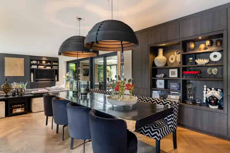Exclusieve Villa met Praktijkruimte en Atelier in Zwijndrecht