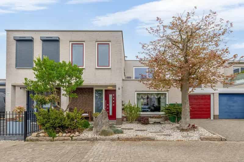 3 Slaapkamers Eengezinswoning Badhoevedorp Ruime Tuin Garage