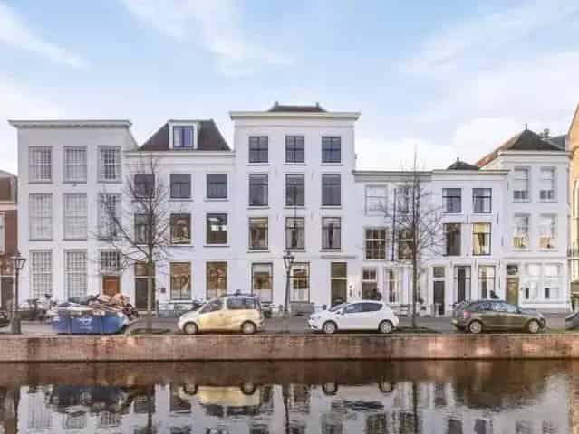 Rapenburg 81C Leiden Ruim Appartement 131m2 Grachtenpand