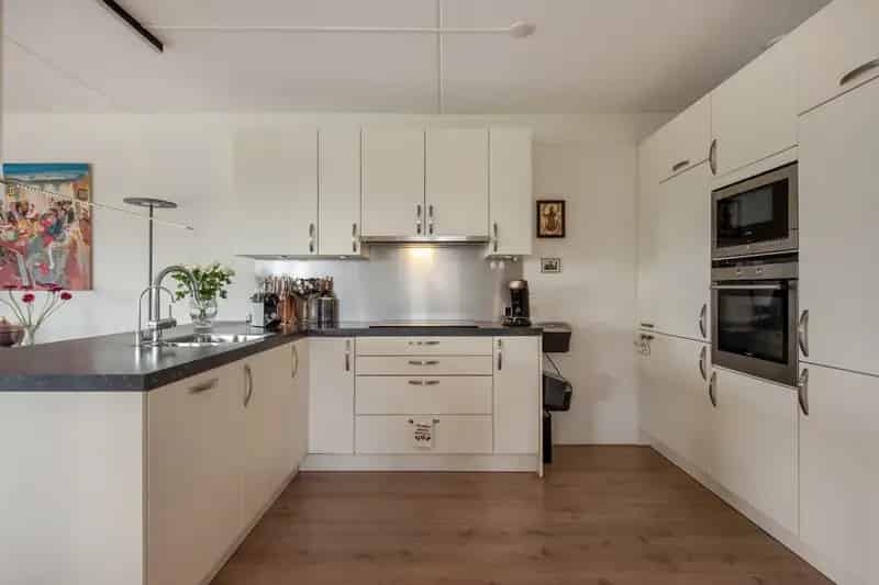 Appartement te koop Pijnacker 130m2 3 slaapkamers balkon parkeerplaats