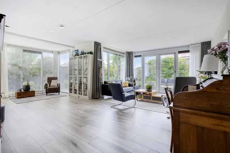 Vrijstaande woning Zeewolde: Ruimte, comfort en stijl in groene omgeving
