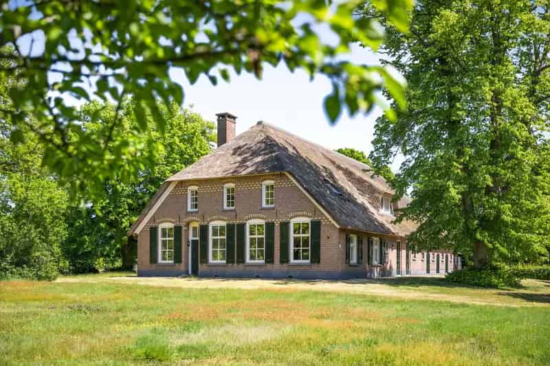 Woonboerderij Diepenveen 287m2 Ruime Deel 200m2
