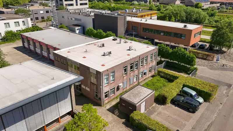 Kantoor Tiel te koop - Ambulancepost - 870m2