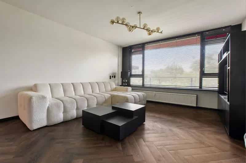 Diemen Centrum Ruim 5 Kamer Appartement 116m2 2 Balkons
