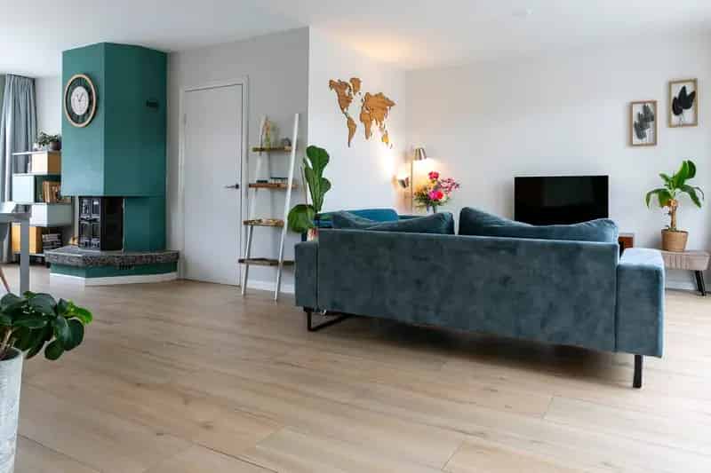 Huis te koop Rheden Oranjeweg: Ruime woning met 4 slaapkamers, grote tuin en 11 zonnepanelen