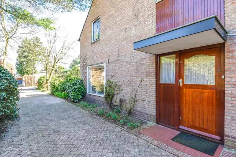 Huis te koop Laren NH 4 slaapkamers dubbele garage