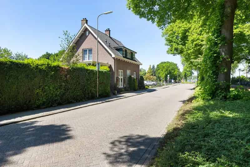 Chefswoning Raalte 190m2 5 slaapkamers Grote tuin