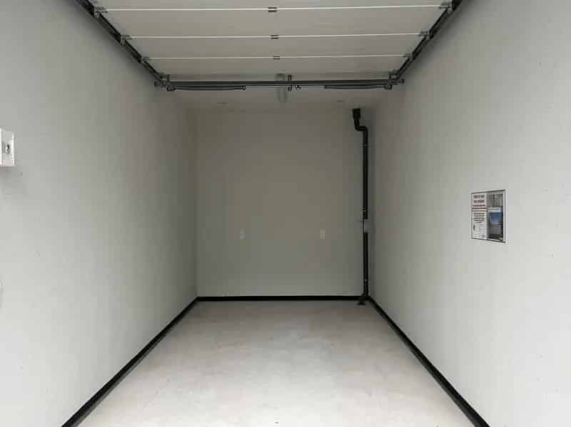 Garagebox Breda 18m2 247 Toegang Zonnepanelen Opslag Ondernemer