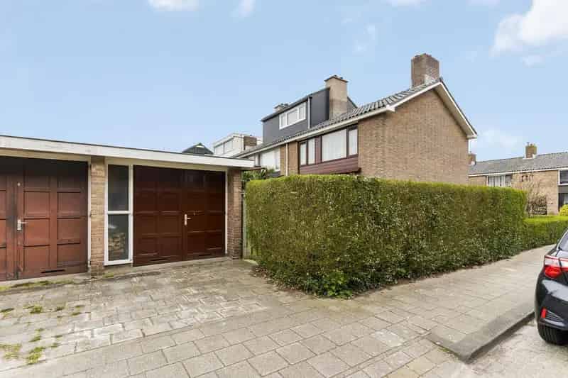 Hoekwoning Oude Dorp Zoetermeer Ruime Tuin Garage 3 Slaapkamers