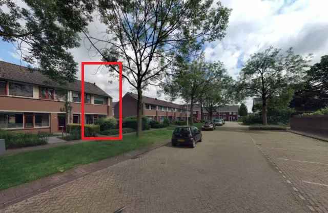 Grote Hoekwoning 3 Slaapkamers Nabij Scholen Centrum