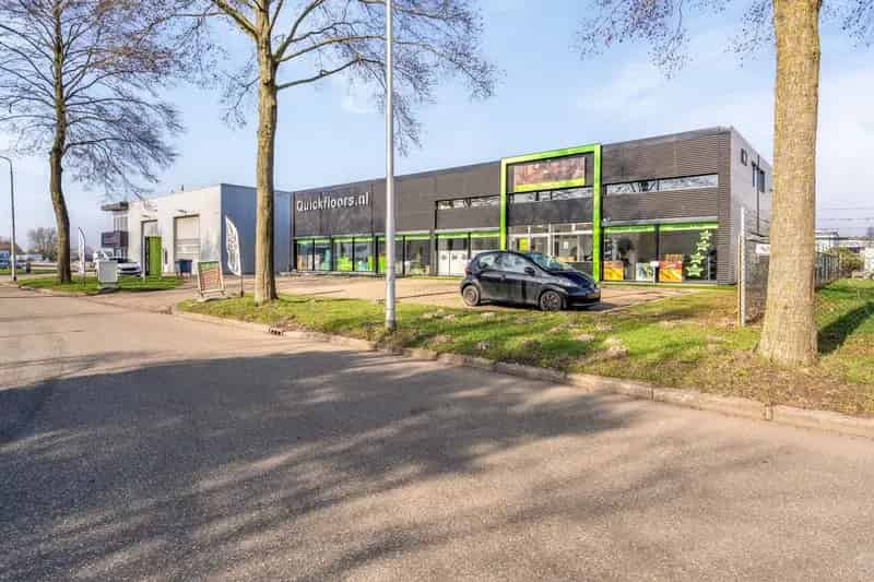 Bedrijfshal te Koop Emmeloord 830m² A6 N50 Energielabel C